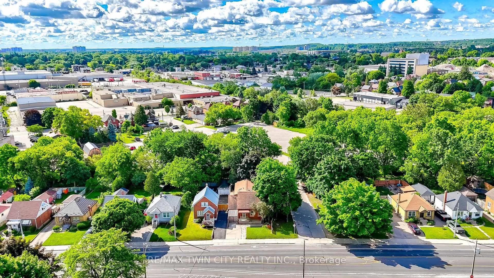 Photo 33 of 93 Stirling Avenue S, Kitchener — HOMEH