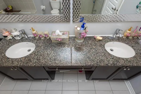 Photo 19 of 29 Watson Drive S, New Tecumseth, Tottenham — HOMEH