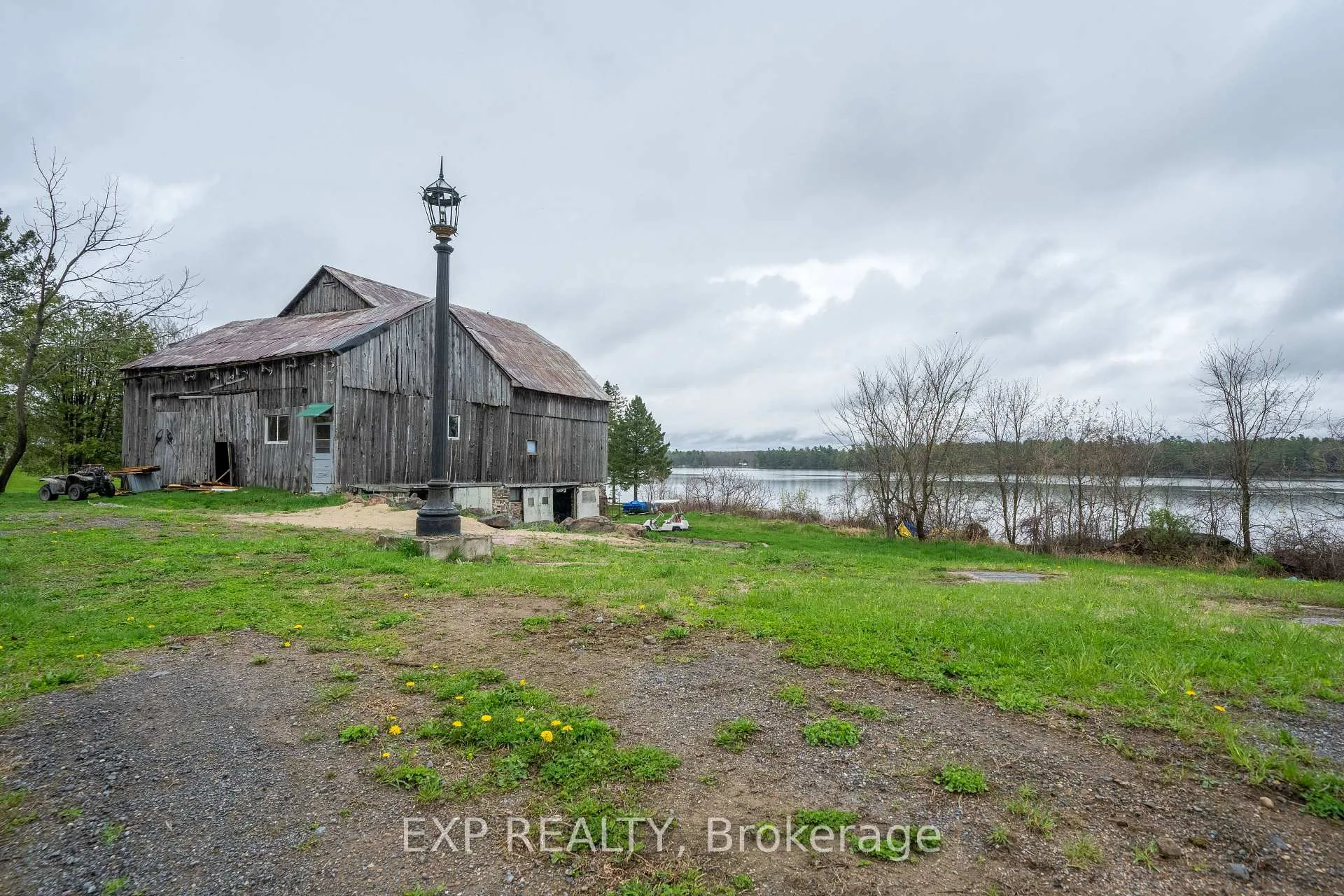 Photo 13 of 1127 Dalton Lane, Frontenac, Frontenac Centre — HOMEH