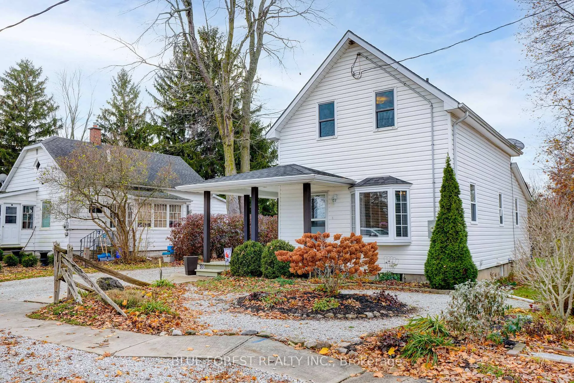Photo 3 of 210 Jane Street, West Elgin, Rodney — HOMEH