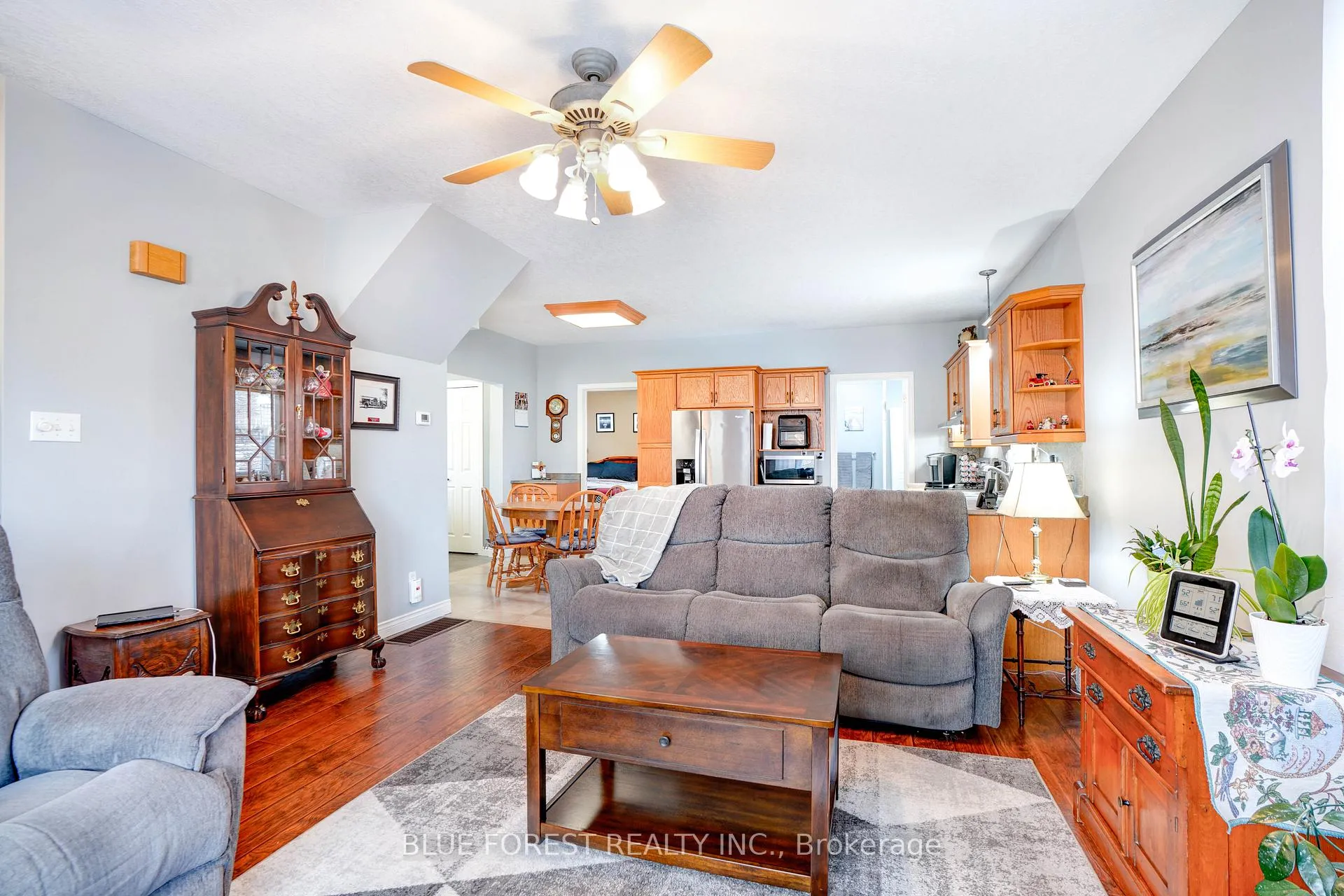 Photo 10 of 210 Jane Street, West Elgin, Rodney — HOMEH