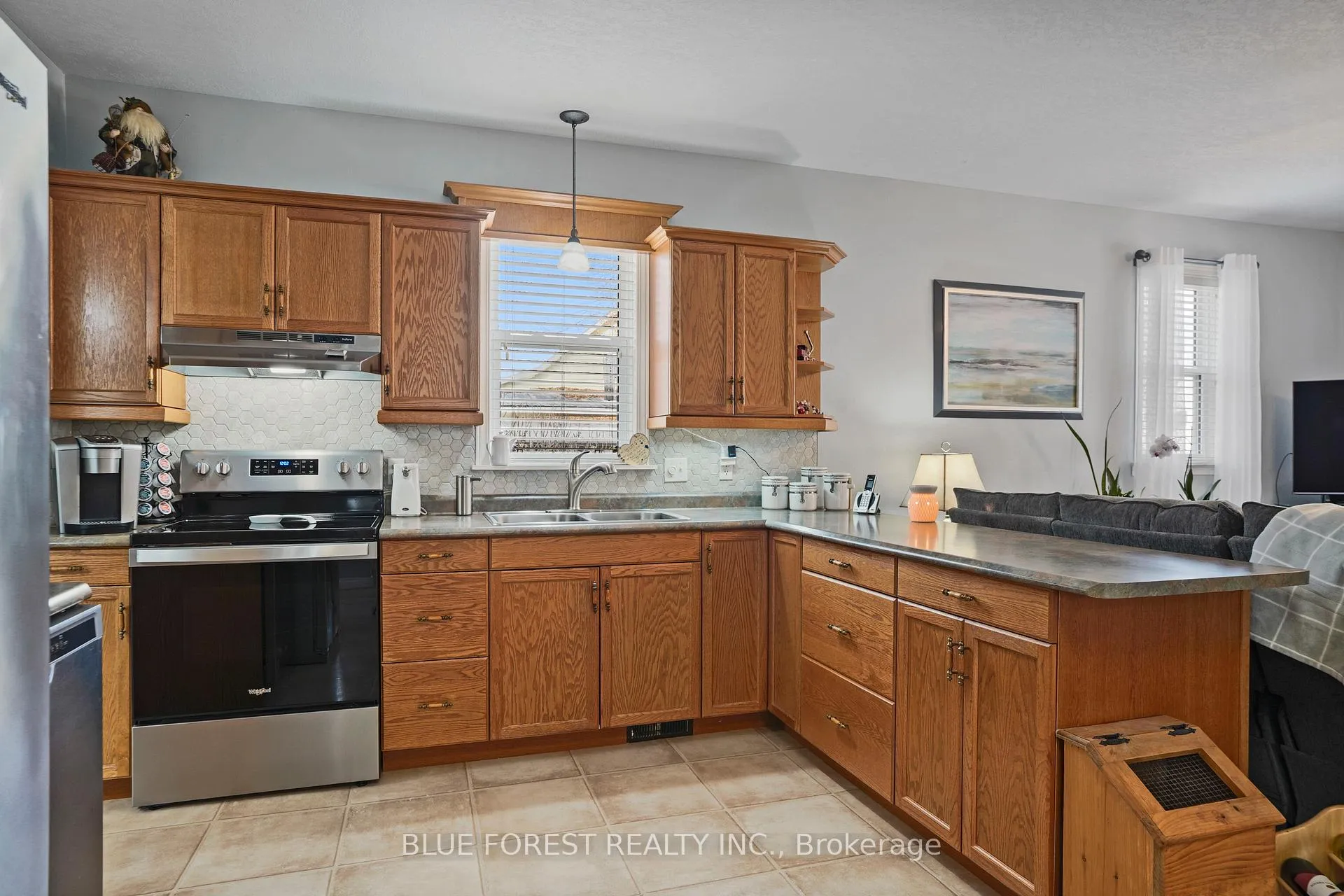 Photo 12 of 210 Jane Street, West Elgin, Rodney — HOMEH