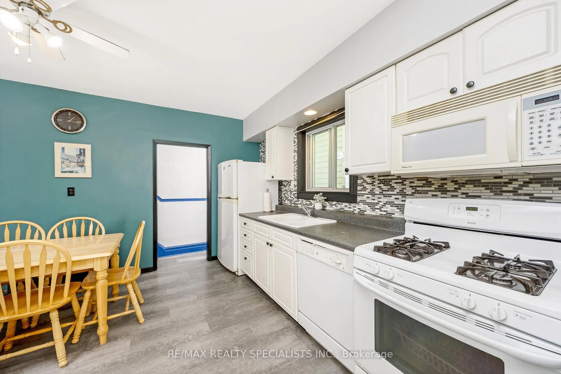 Photo 13 of 356 Hunter Street W, Hamilton, Kirkendall — HOMEH