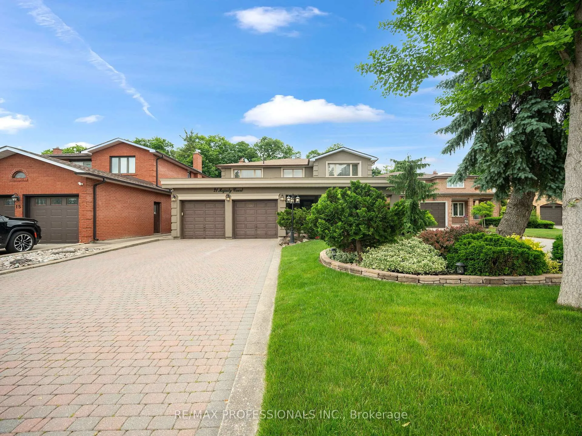 Photo 1 of 21 Majesty Court, Vaughan, East Woodbridge — HOMEH