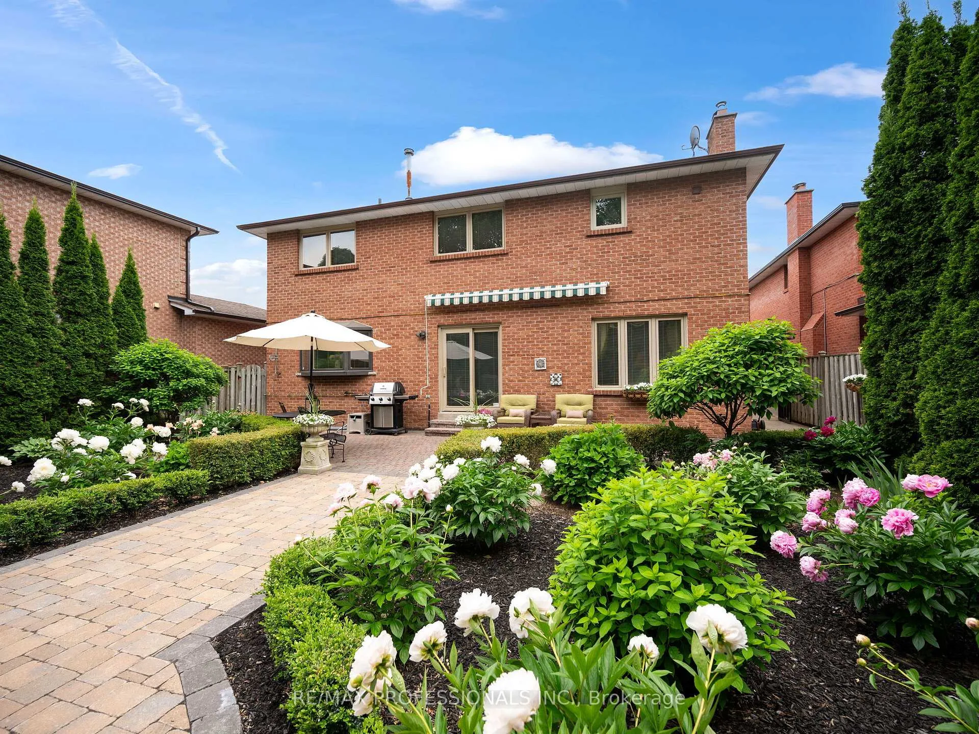 Photo 32 of 21 Majesty Court, Vaughan, East Woodbridge — HOMEH