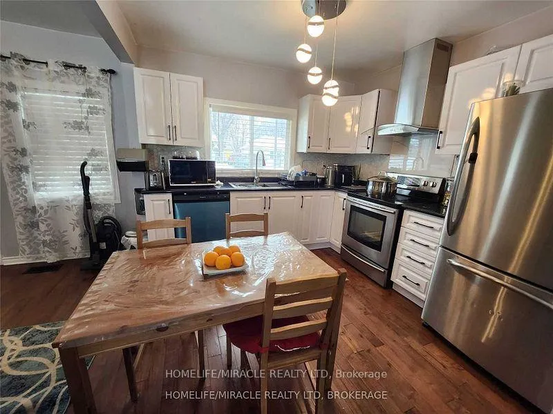 Photo 7 of 824 Rowena Street, Oshawa, Lakeview — HOMEH