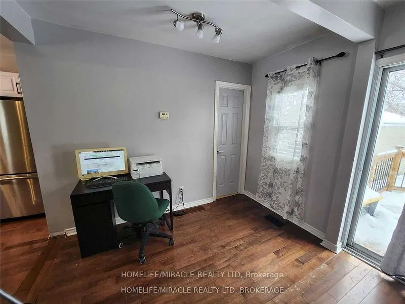 Photo 8 of 824 Rowena Street, Oshawa, Lakeview — HOMEH