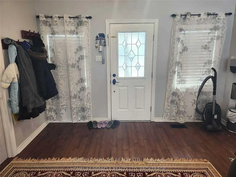 Photo 9 of 824 Rowena Street, Oshawa, Lakeview — HOMEH