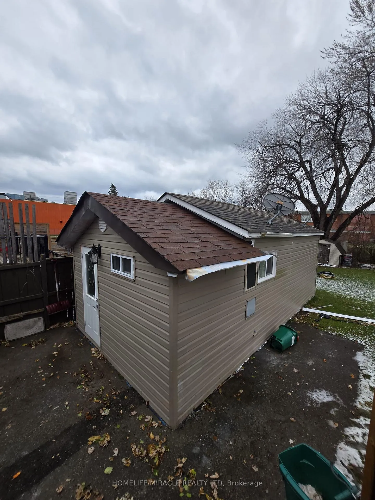 Photo 19 of 824 Rowena Street, Oshawa, Lakeview — HOMEH