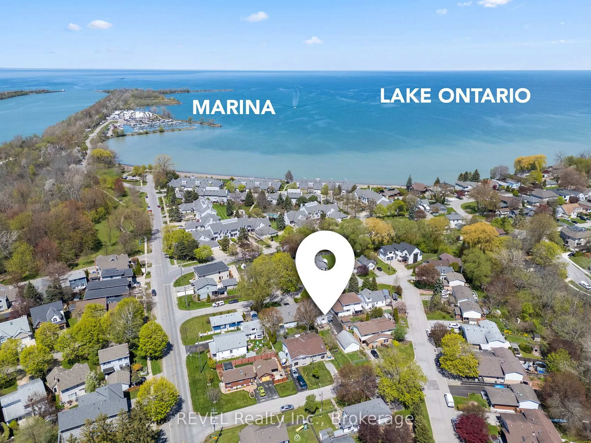 Photo 3 of 51 Runcorn Street, St. Catharines, Port Weller — HOMEH
