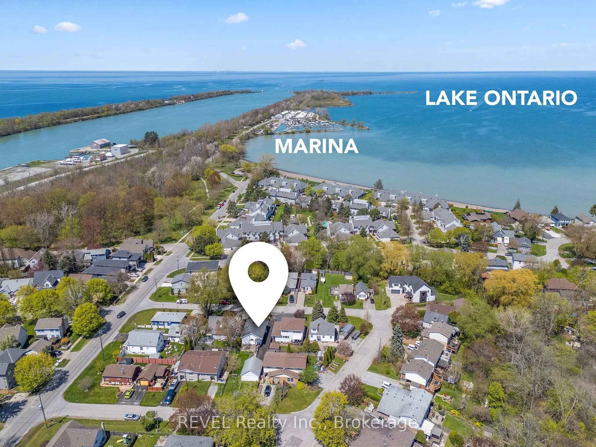 Photo 4 of 51 Runcorn Street, St. Catharines, Port Weller — HOMEH