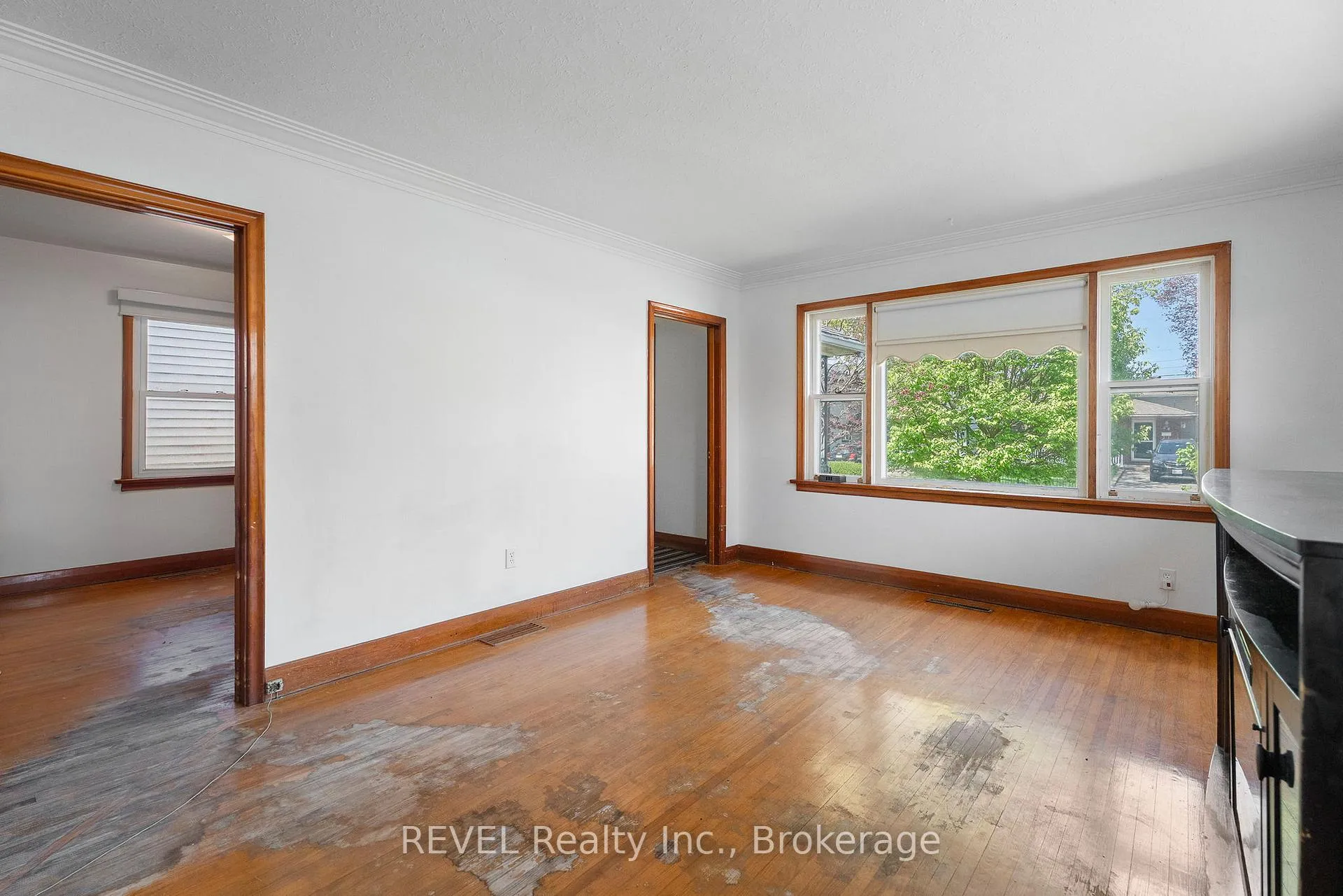 Photo 14 of 51 Runcorn Street, St. Catharines, Port Weller — HOMEH