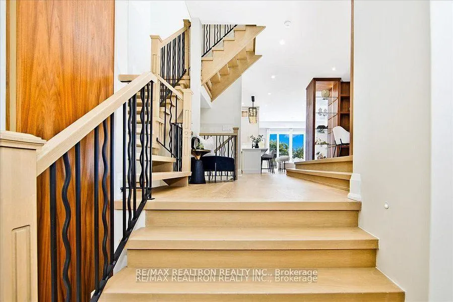 Photo 5 of 175 Floyd Avenue, Toronto, Danforth Village-East York — HOMEH