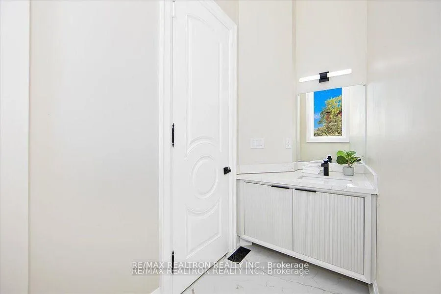 Photo 14 of 175 Floyd Avenue, Toronto, Danforth Village-East York — HOMEH