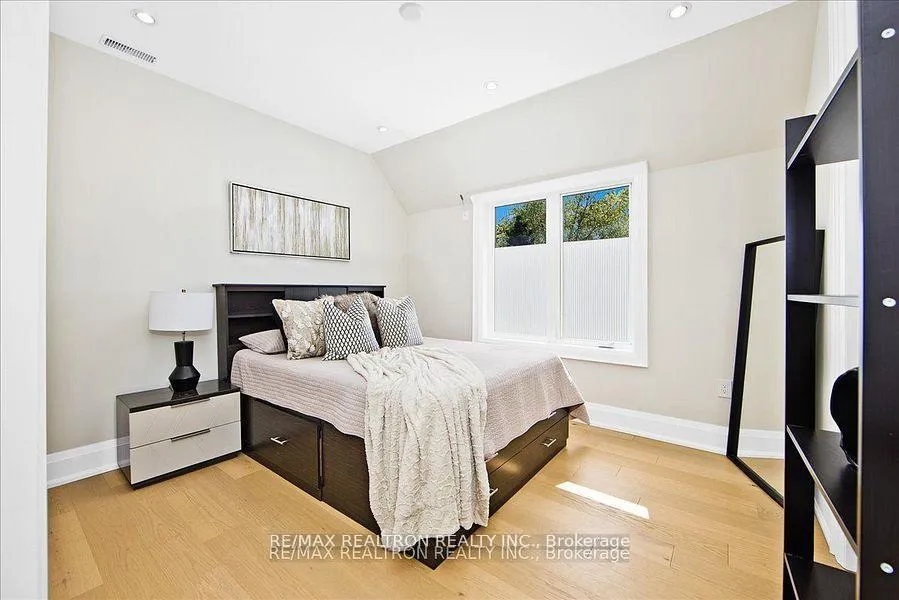 Photo 20 of 175 Floyd Avenue, Toronto, Danforth Village-East York — HOMEH