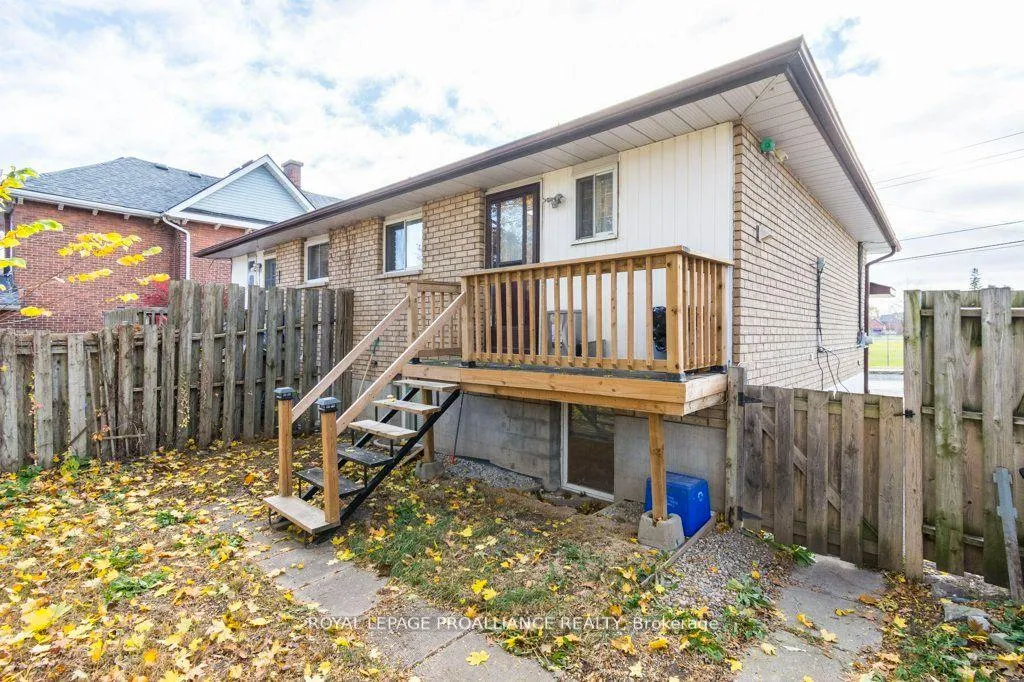 Photo 24 of 60 Catharine Street, Belleville, Belleville Ward — HOMEH