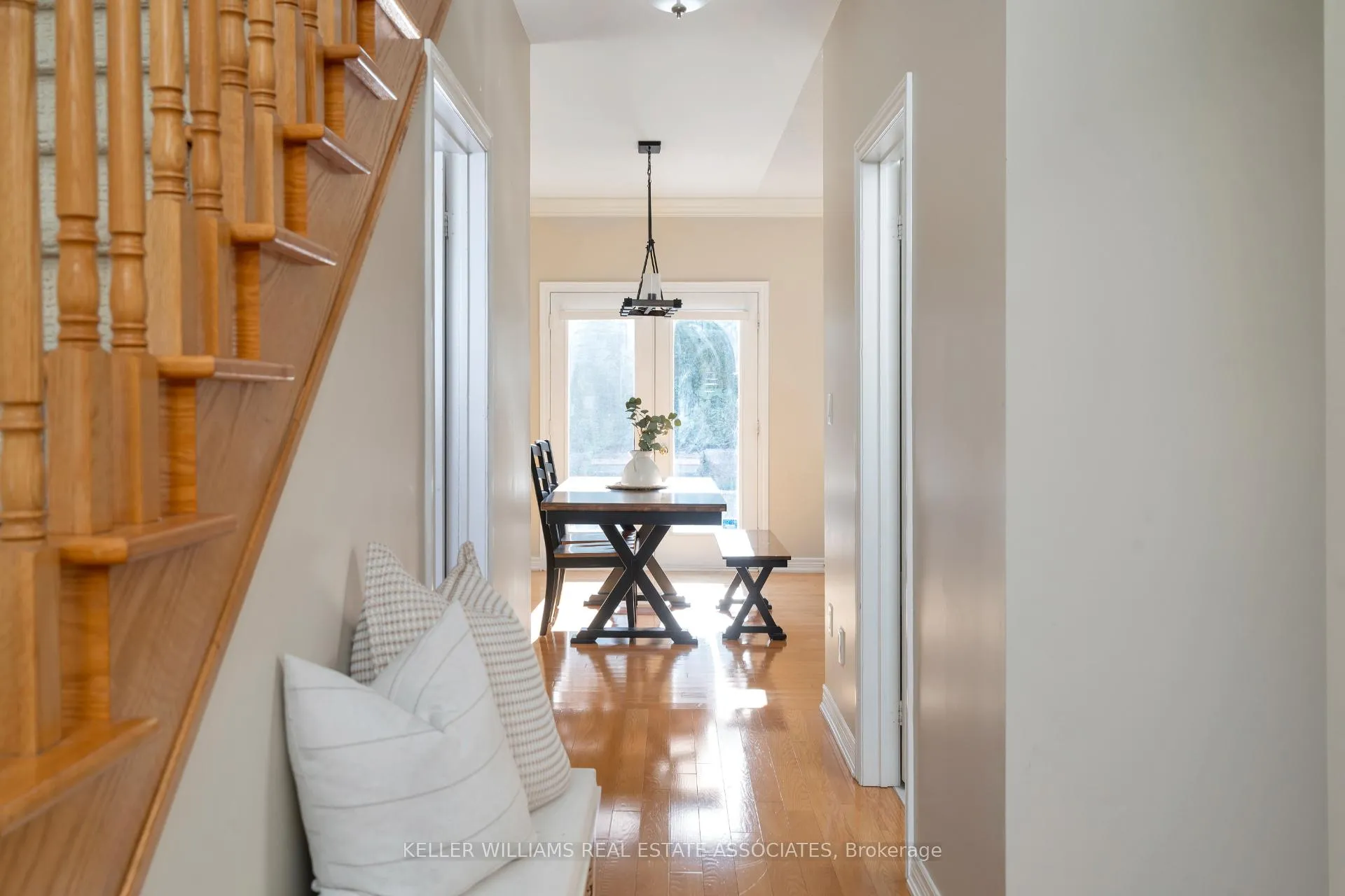 Photo 2 of 53 North Riverdale Drive, Caledon, Inglewood — HOMEH