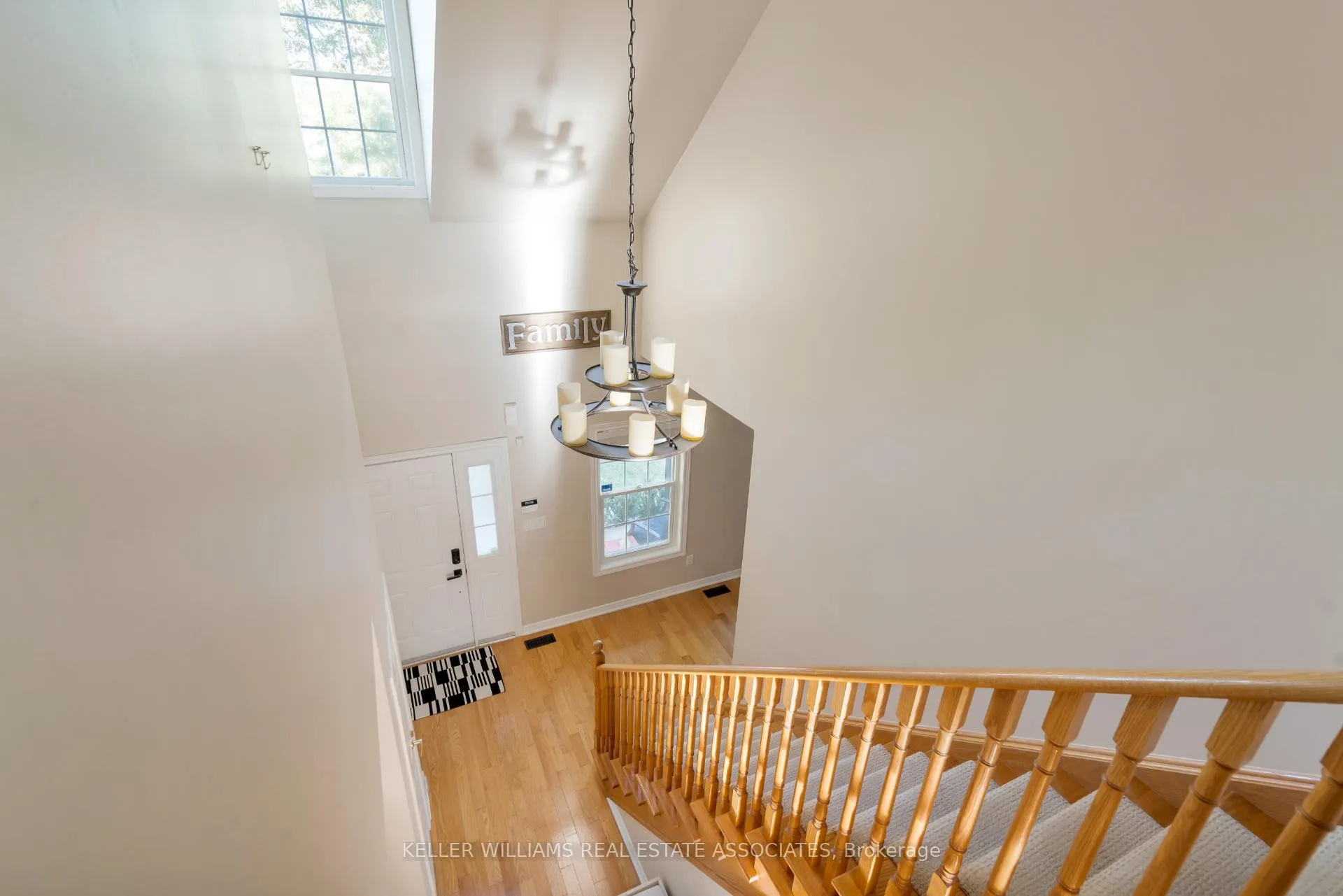 Photo 14 of 53 North Riverdale Drive, Caledon, Inglewood — HOMEH