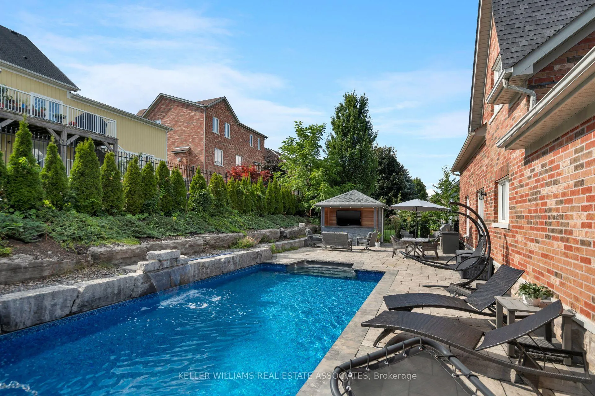 Photo 32 of 53 North Riverdale Drive, Caledon, Inglewood — HOMEH