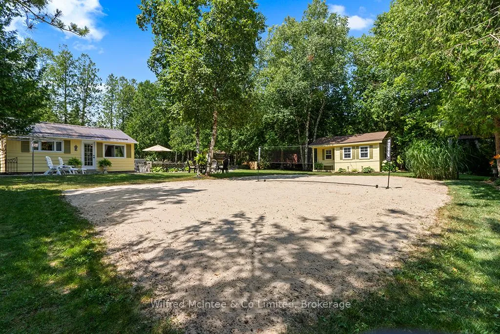 Photo 5 of 32 3rd Avenue S, Vaughan, Vellore Village — HOMEH