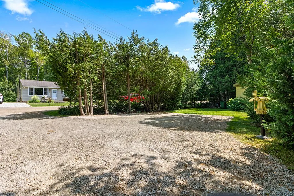 Photo 7 of 32 3rd Avenue S, Vaughan, Vellore Village — HOMEH