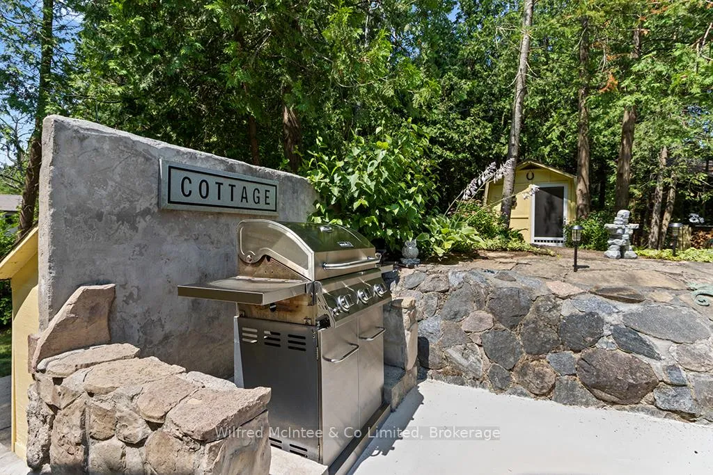 Photo 13 of 32 3rd Avenue S, Vaughan, Vellore Village — HOMEH