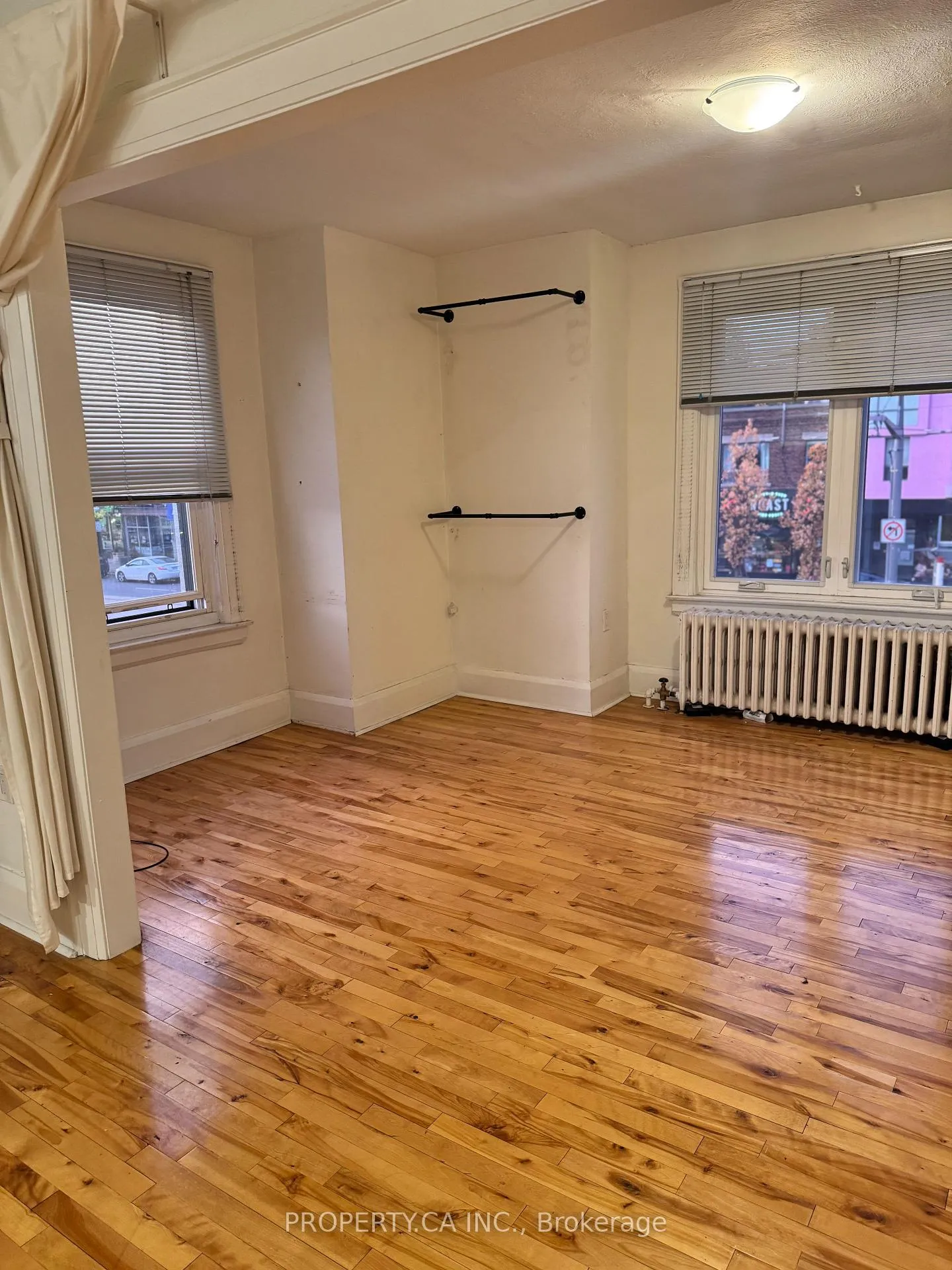 Photo 4 of Unit 12, 781 St. Clair Avenue W, Toronto, Wychwood — HOMEH