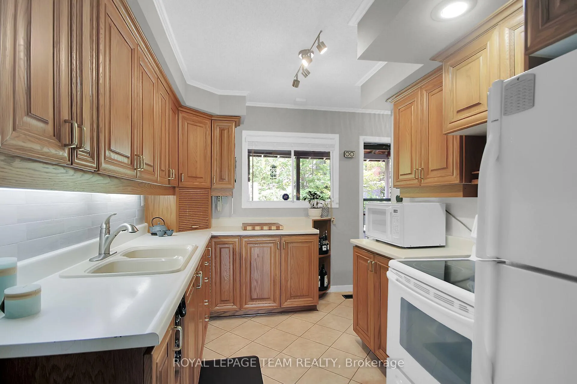 Photo 15 of 96 Prince Albert Street, Ottawa, Overbrook/Castle Heights — HOMEH