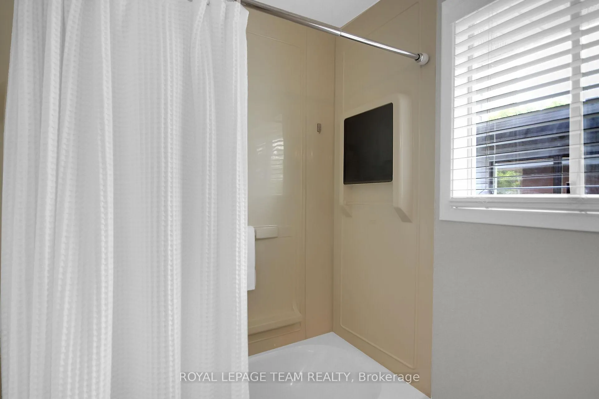 Photo 28 of 96 Prince Albert Street, Ottawa, Overbrook/Castle Heights — HOMEH