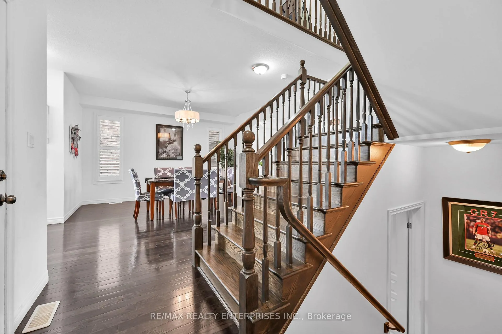 Photo 21 of 130 Chartwell Circle, Hamilton, Jerome — HOMEH
