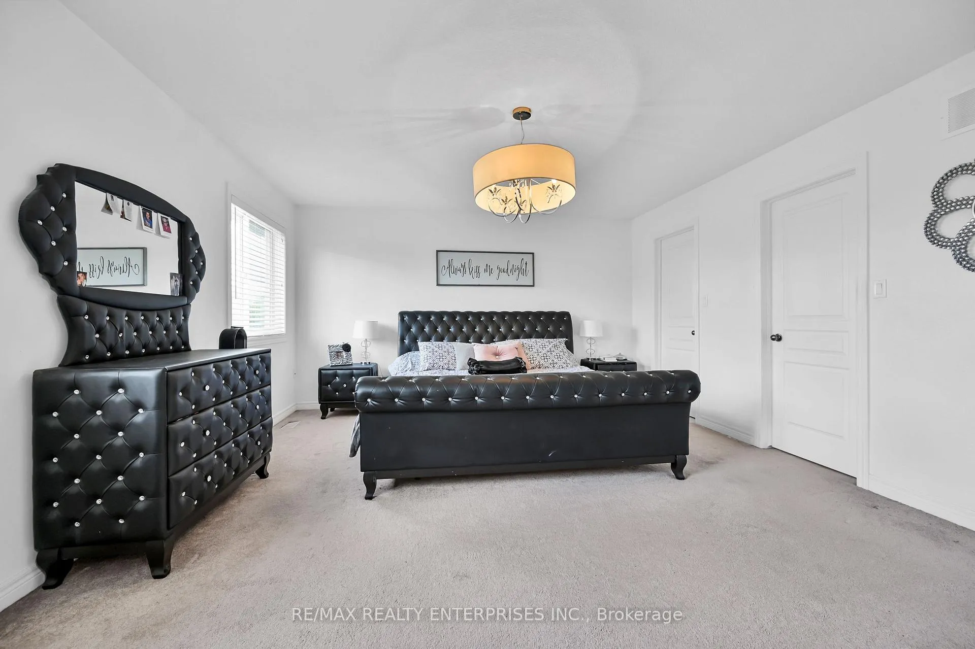 Photo 24 of 130 Chartwell Circle, Hamilton, Jerome — HOMEH