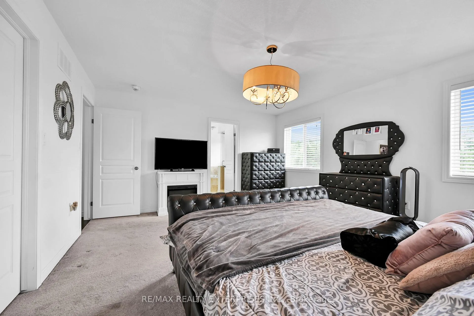 Photo 25 of 130 Chartwell Circle, Hamilton, Jerome — HOMEH