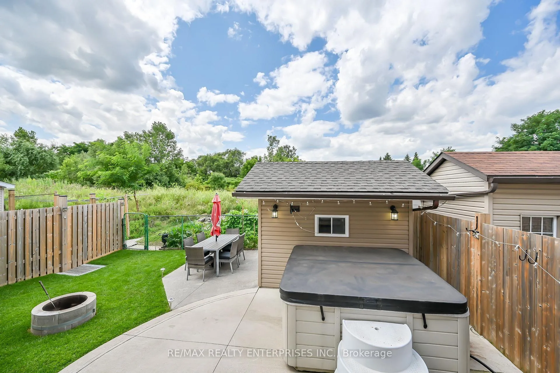 Photo 36 of 130 Chartwell Circle, Hamilton, Jerome — HOMEH