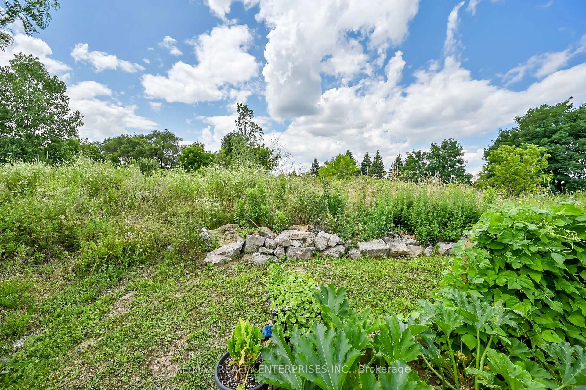 Photo 39 of 130 Chartwell Circle, Hamilton, Jerome — HOMEH