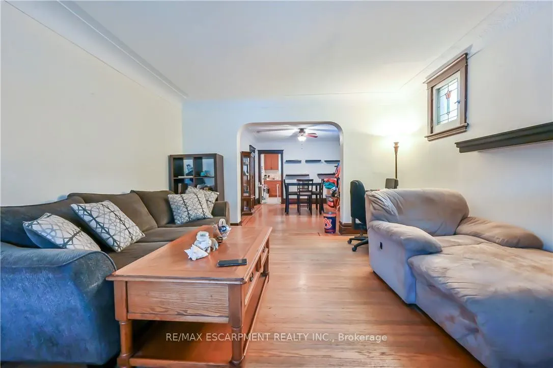 Photo 7 of 1597 King Street E, Hamilton, Delta — HOMEH