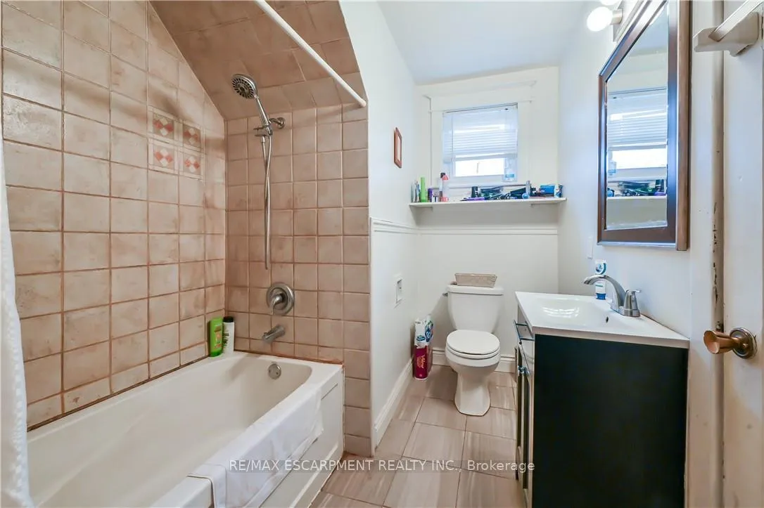 Photo 19 of 1597 King Street E, Hamilton, Delta — HOMEH