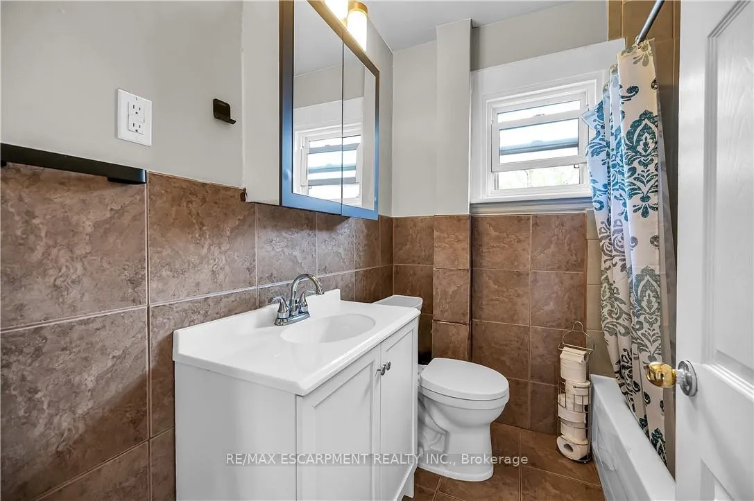 Photo 29 of 1597 King Street E, Hamilton, Delta — HOMEH