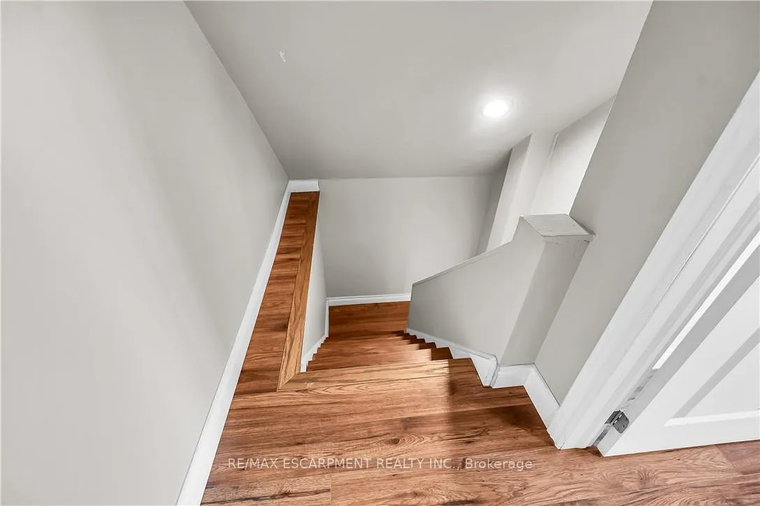 Photo 33 of 1597 King Street E, Hamilton, Delta — HOMEH