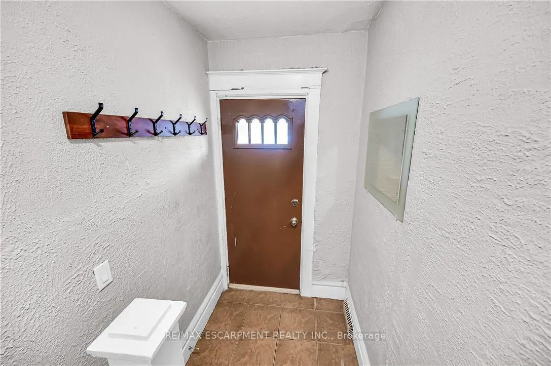 Photo 34 of 1597 King Street E, Hamilton, Delta — HOMEH