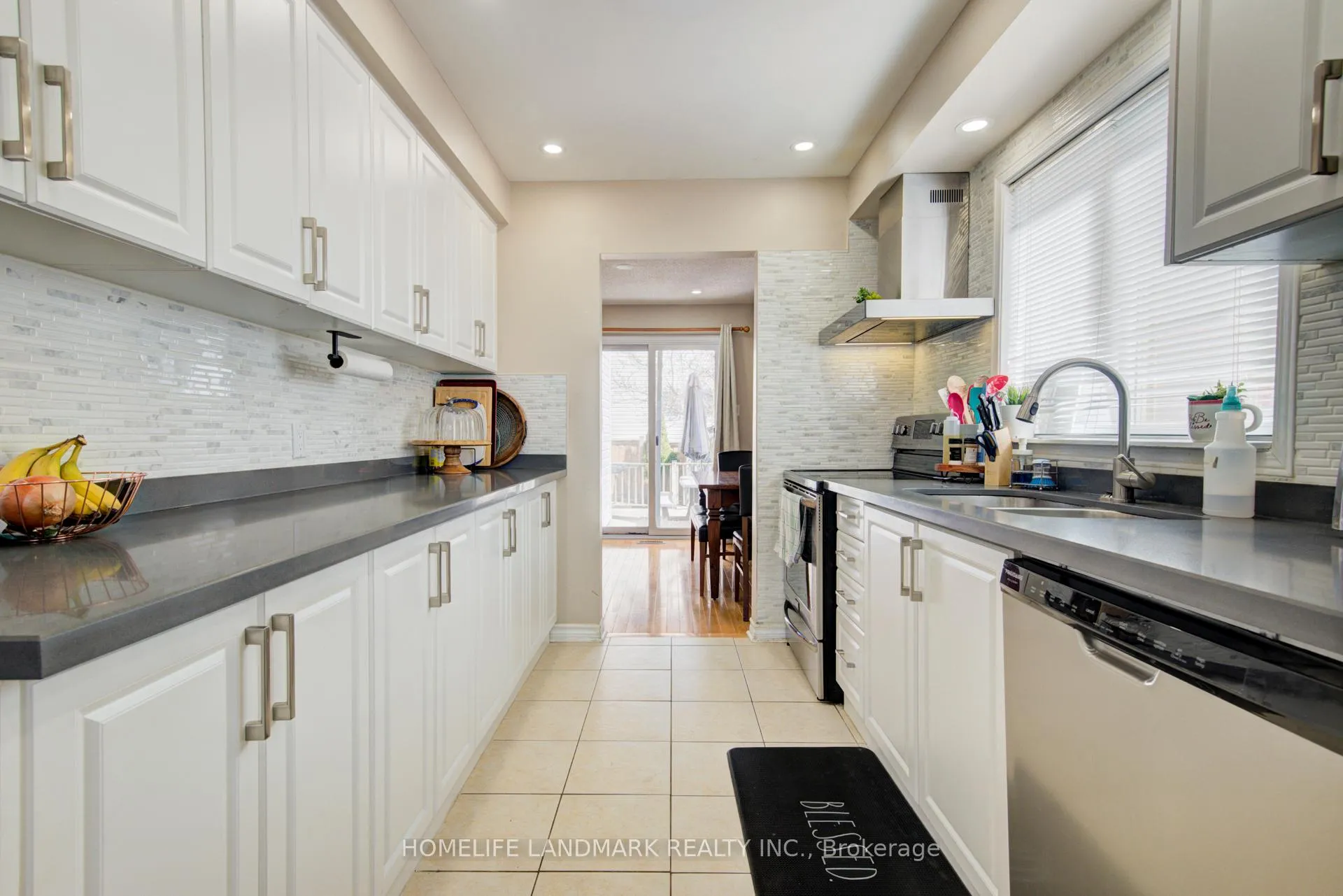 Photo 7 of 164 Brian Boulevard, Hamilton, Waterdown — HOMEH
