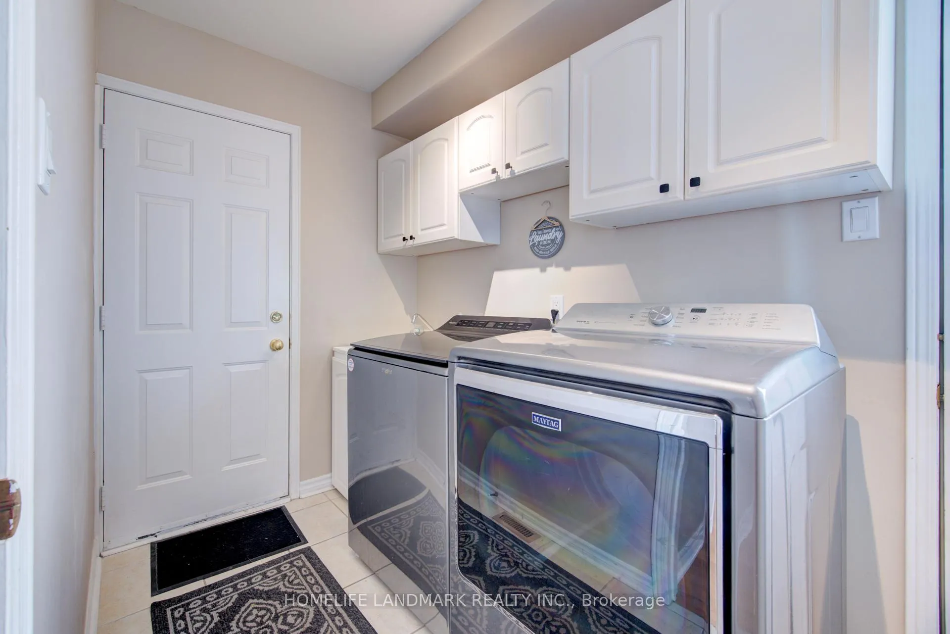 Photo 10 of 164 Brian Boulevard, Hamilton, Waterdown — HOMEH