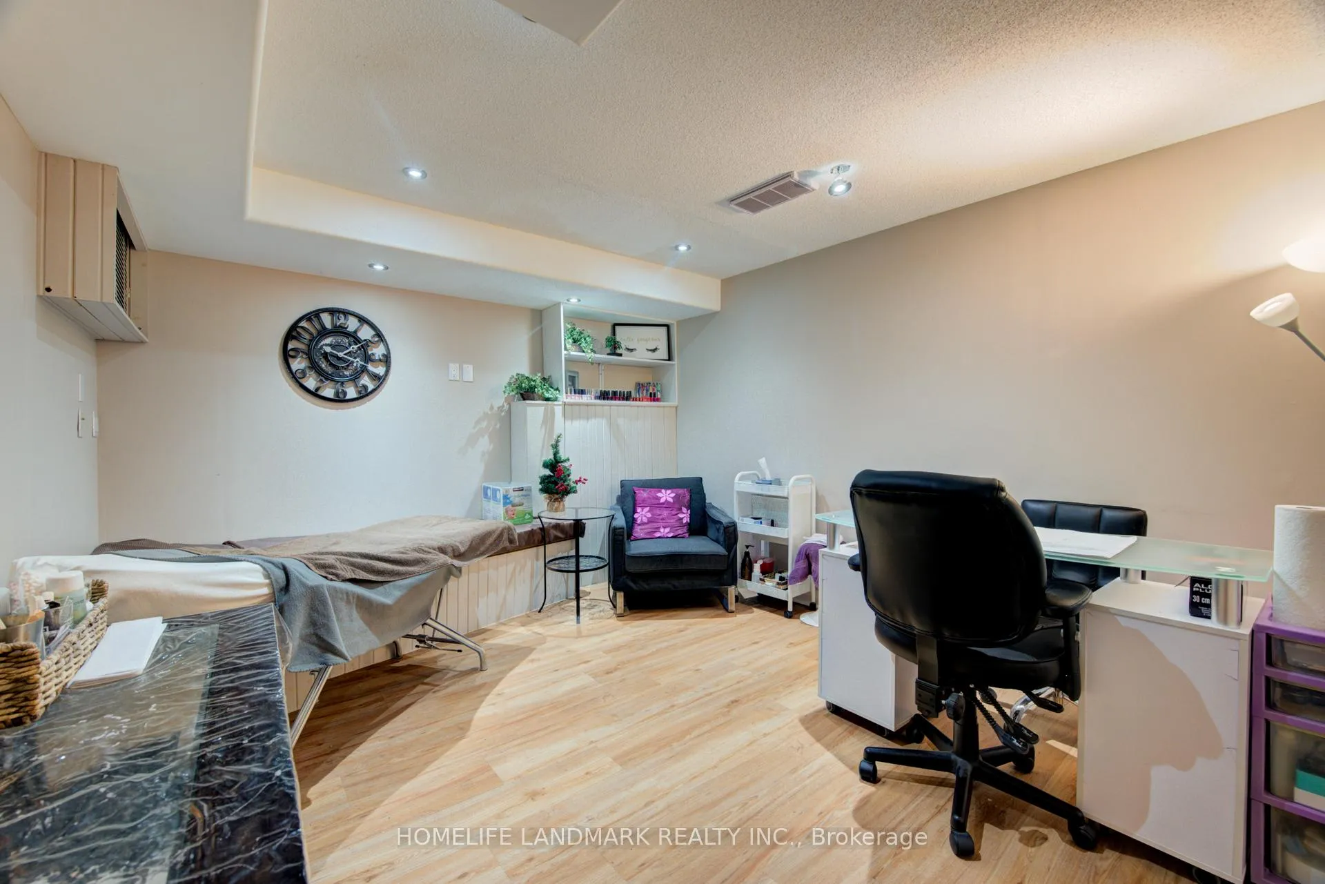 Photo 32 of 164 Brian Boulevard, Hamilton, Waterdown — HOMEH