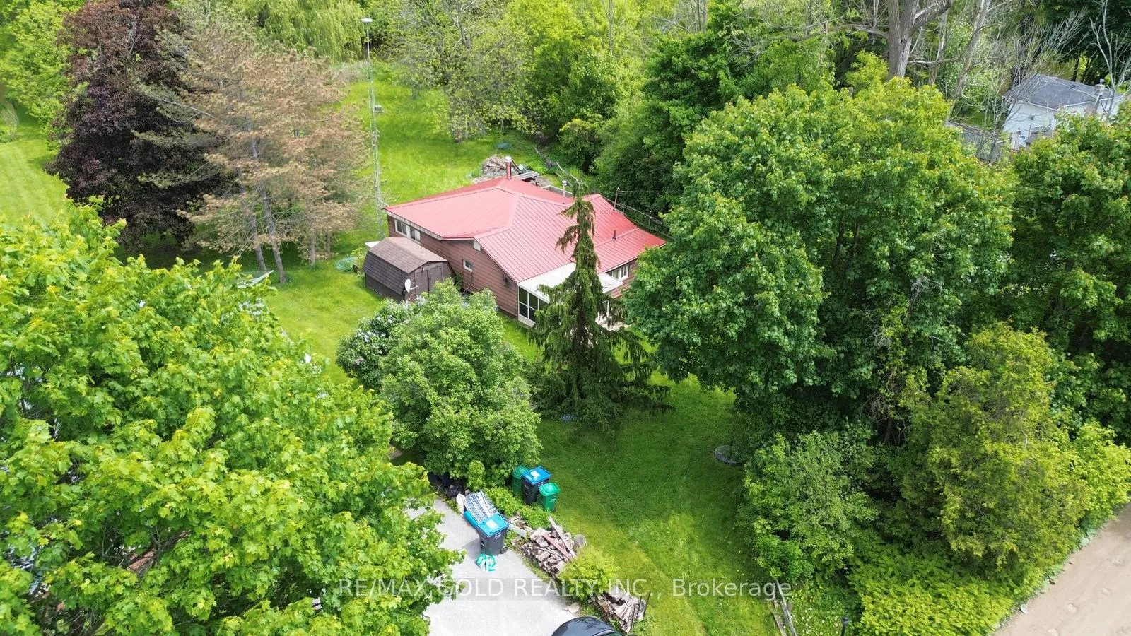 Photo 3 of 179 Ferndale Park Road, Caledon, Rural Caledon — HOMEH