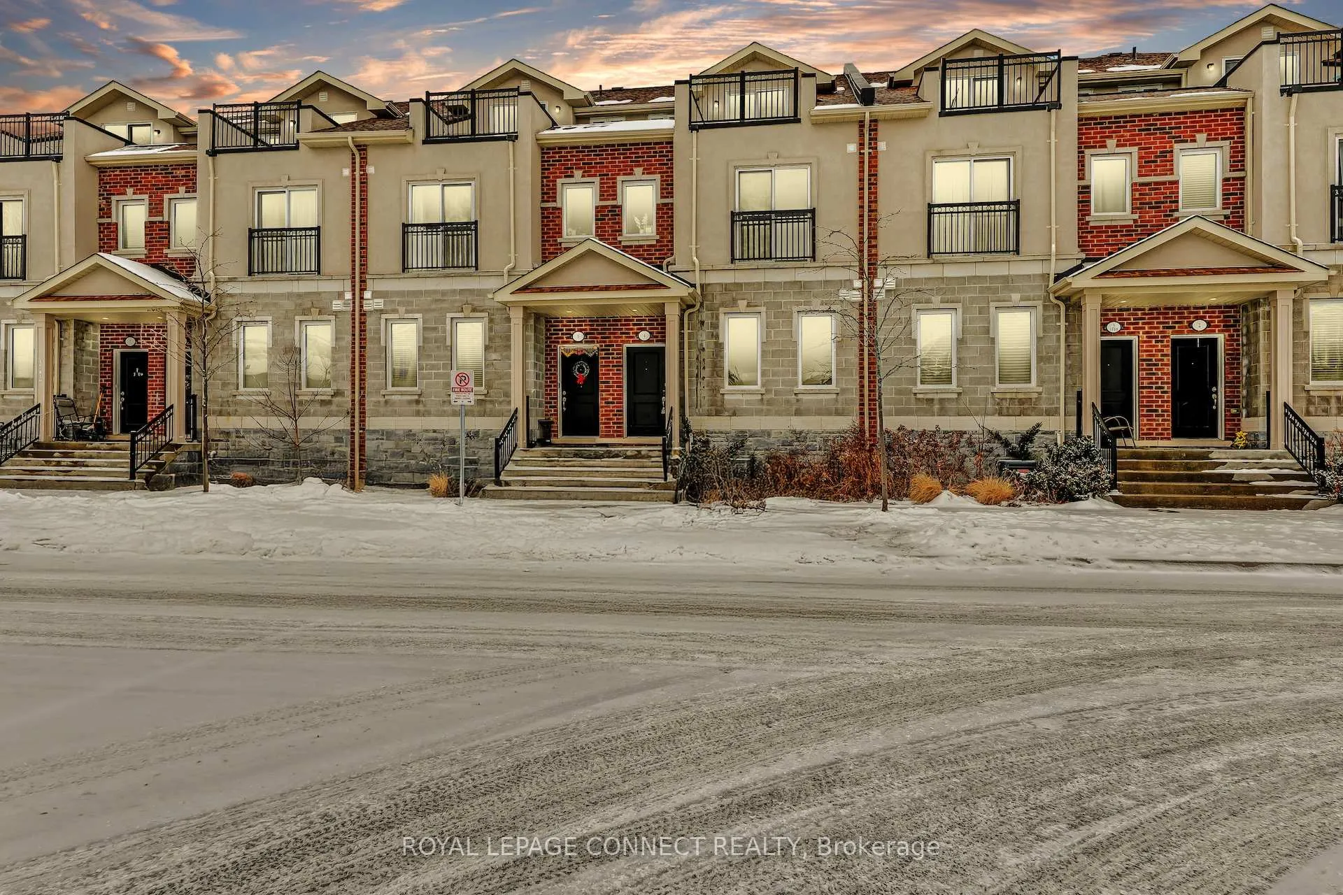 Photo 2 of Unit 4, 1050 Elton Way, Whitby, Pringle Creek — HOMEH