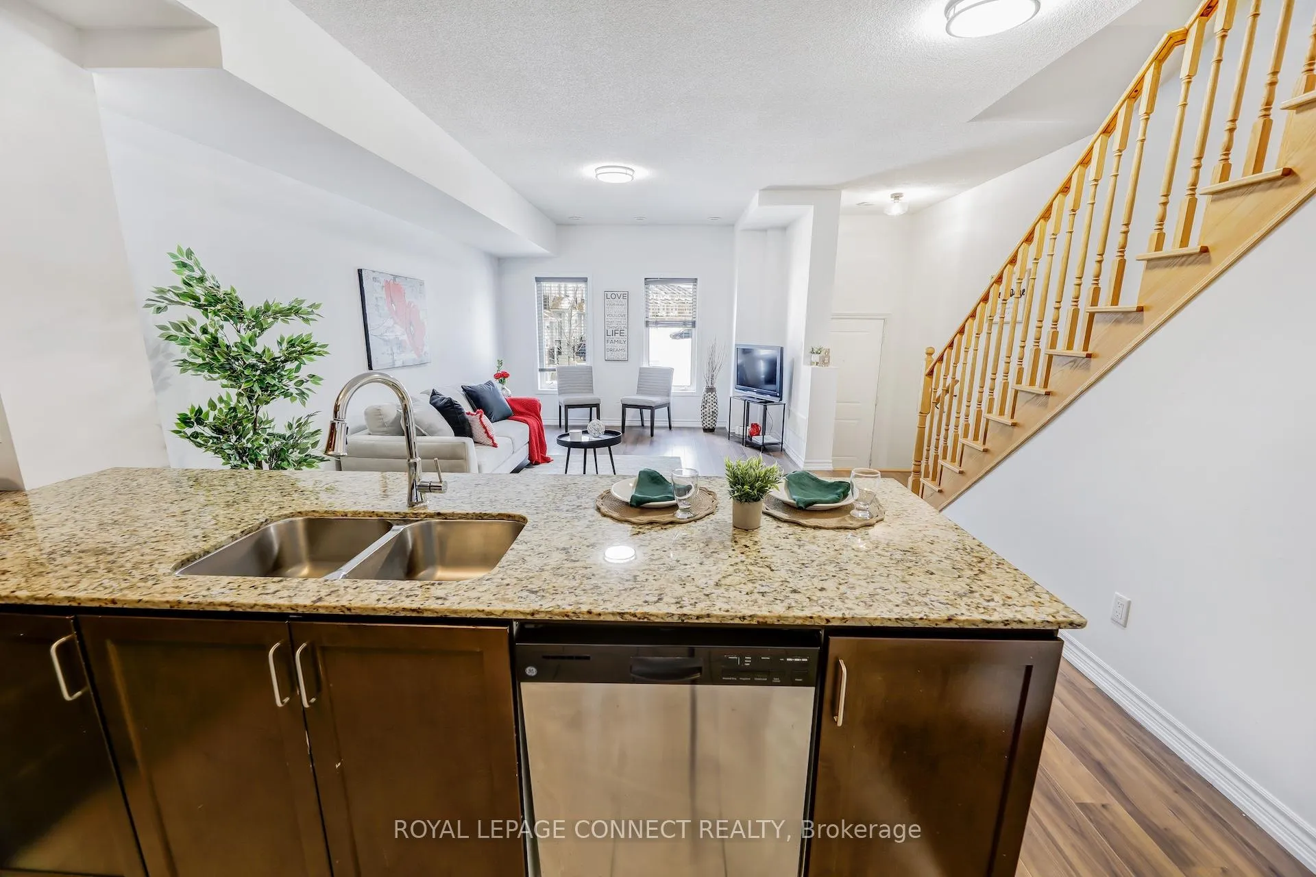 Photo 12 of Unit 4, 1050 Elton Way, Whitby, Pringle Creek — HOMEH