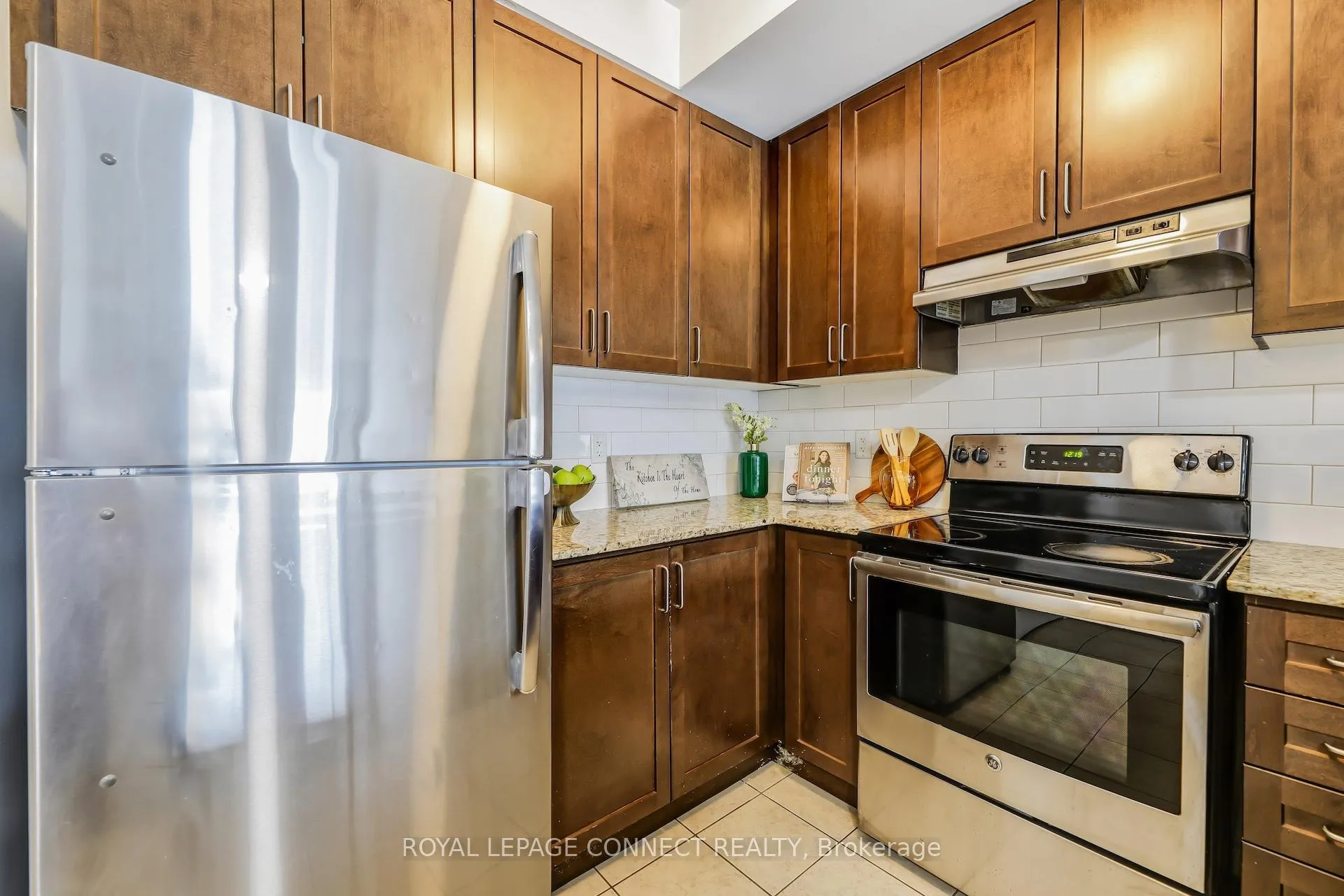 Photo 18 of Unit 4, 1050 Elton Way, Whitby, Pringle Creek — HOMEH