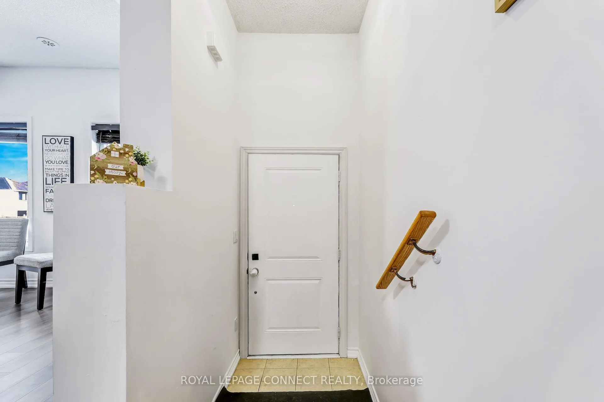 Photo 20 of Unit 4, 1050 Elton Way, Whitby, Pringle Creek — HOMEH