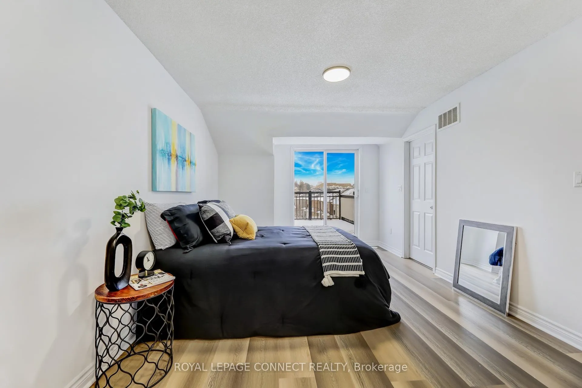 Photo 33 of Unit 4, 1050 Elton Way, Whitby, Pringle Creek — HOMEH