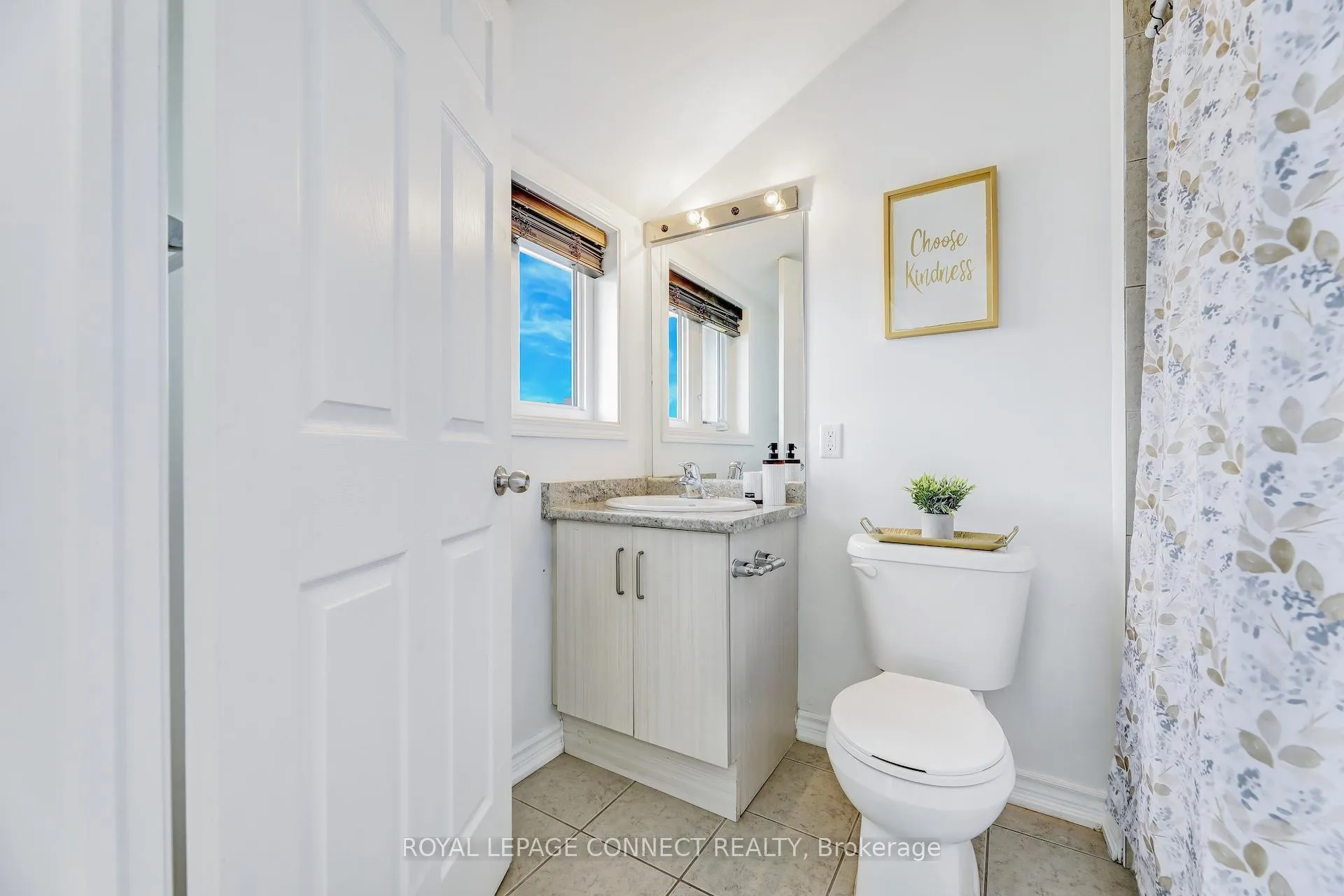Photo 36 of Unit 4, 1050 Elton Way, Whitby, Pringle Creek — HOMEH