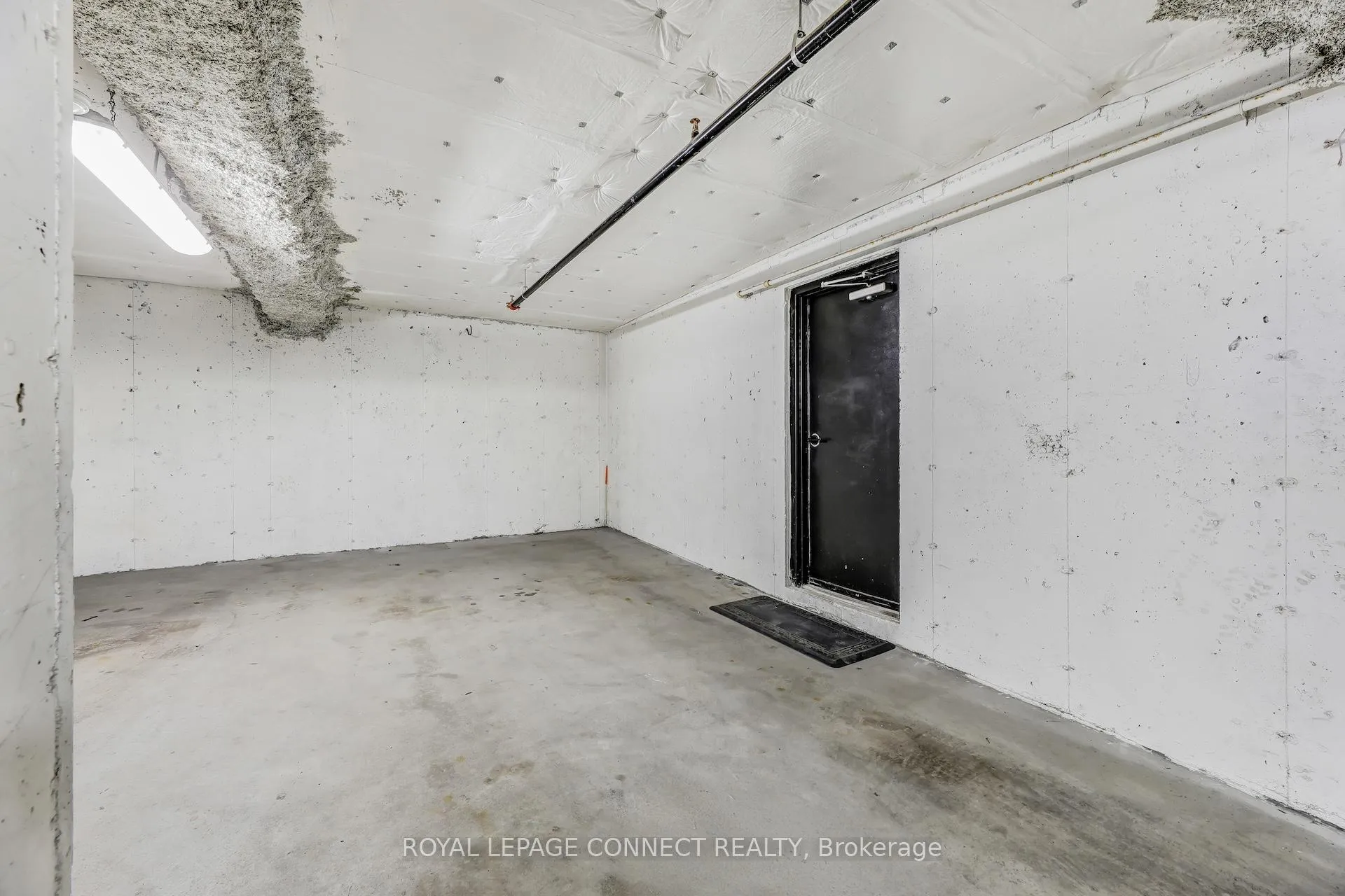 Photo 42 of Unit 4, 1050 Elton Way, Whitby, Pringle Creek — HOMEH